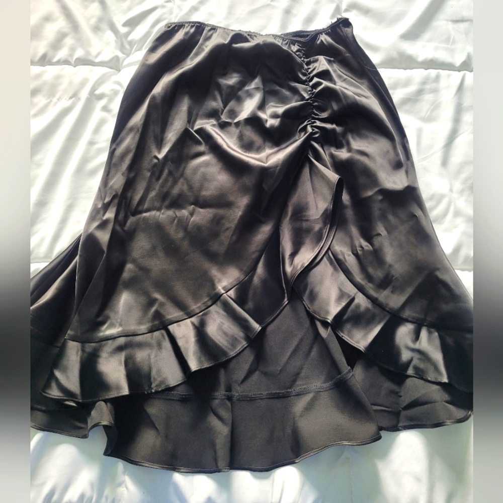 Black skirt